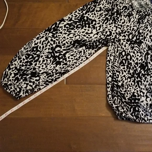 Scoop Womens Black White Zebra Print Longsleeve Shirt - Picture 8 of 10